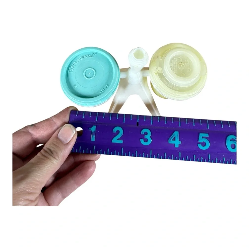Atomic‎ Tupperware Shakers